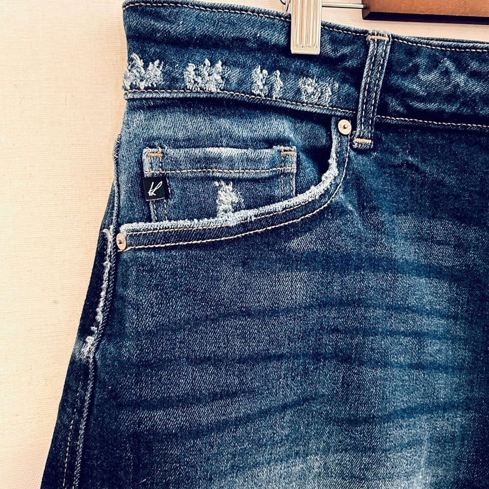 ✨ KanCan High Rise Distressed Cutoff Shorts | Size 20 Plus | NWOT - Picture 7 of 10